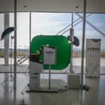 stavros niarxos enikiasi photobooth iraklis tsimeda