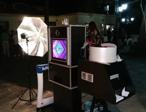 Black Classic Photobooth Gallery