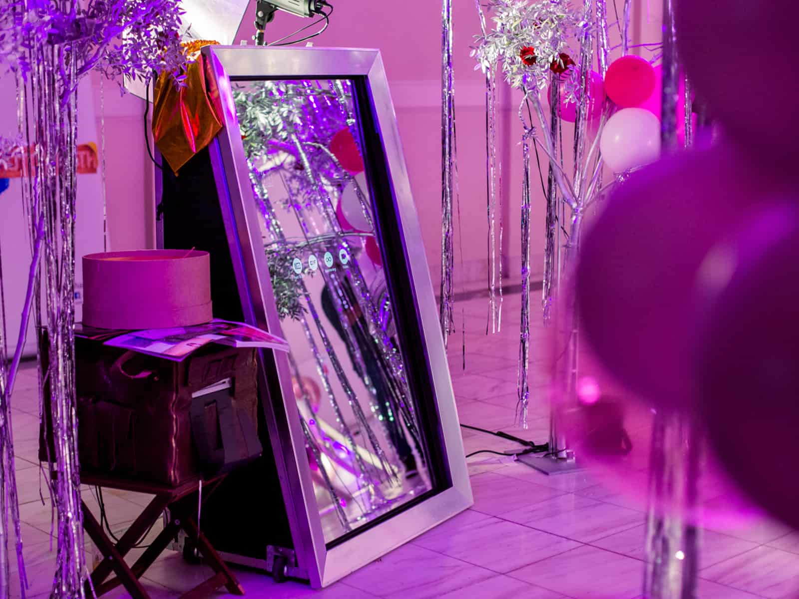mirror booth αθηνα